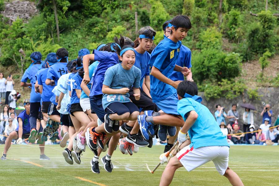 Group Rope Jumping