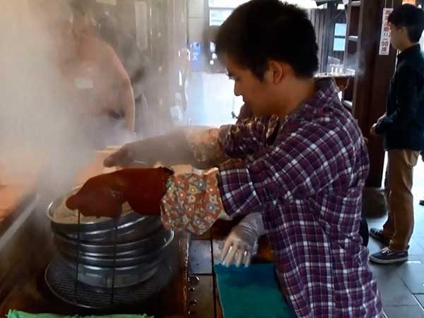 Jigoku-Mushi (Steam Cooking)